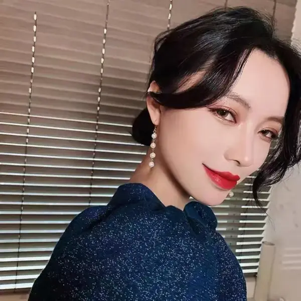 Fashion Geometric Pearl Plating Earrings 1 Pair