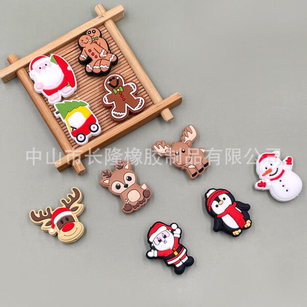 Wholesale Cross-border New Christmas Hot-selling Silicone Cartoon Beads in Stock Mixed Batch Factory Wholesale Pacifier Chain Beads