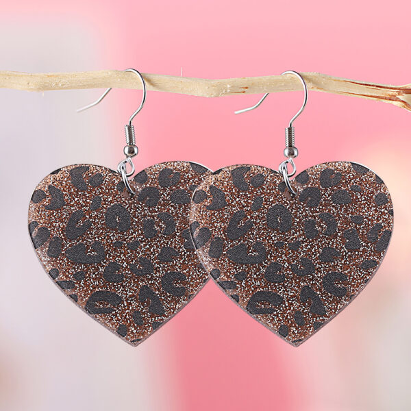 Wholesale Cross-border New Valentine's Day Love Leopard Sequin Pendant Earrings Acrylic Sexy Leopard Earrings Gift