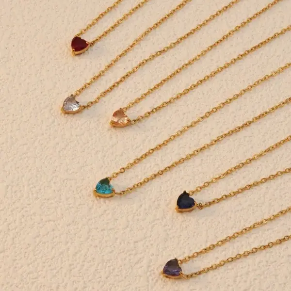 Wholesale Ion Plating (IP) 18K Gold Plated Heart Shape 304 Stainless Steel Sweet Simple Style Commute Waterproof Non Tarnish 304 Stainless Steel Necklace