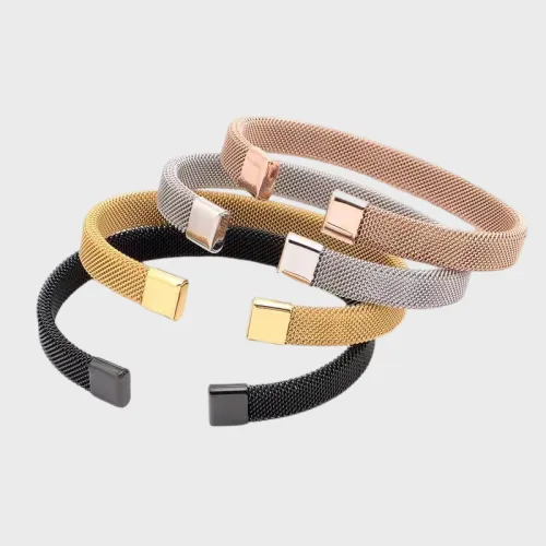 Wholesale PVD Coated Gold Plated Solid Color Grid 201 Stainless Steel Stainless Steel Retro Classic Style Waterproof Non Tarnish 201 Stainless Steel Bangle