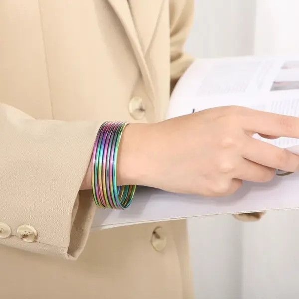 PVD Coated 18K Gold Plated Round Solid Color 304 Stainless Steel Basic Simple Style Classic Waterproof Non Tarnish Titanium Bangle