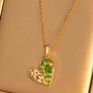 Heart Green Necklace