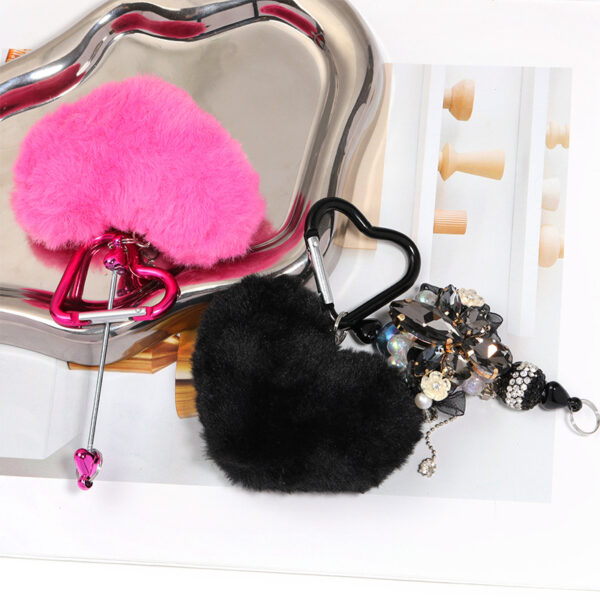 oly-3a791dd874a842befe43d1592d57b2f7 Wholesale Heart-shaped m-m keychain with colorful plush beads
