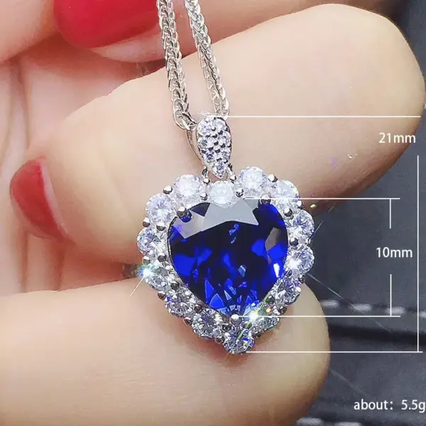 Wholesale Fashion New Inlaid Royal Blue Love-shaped Copper Necklace