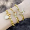 Wholesale Fashion Heart-shape Copper Inlaid Zircon Bracelet Wholesale