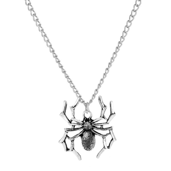 Wholesale Europe and the United States cross-border jewelry simple spider pendant street punk three-dimensional insect necklace personality necklace