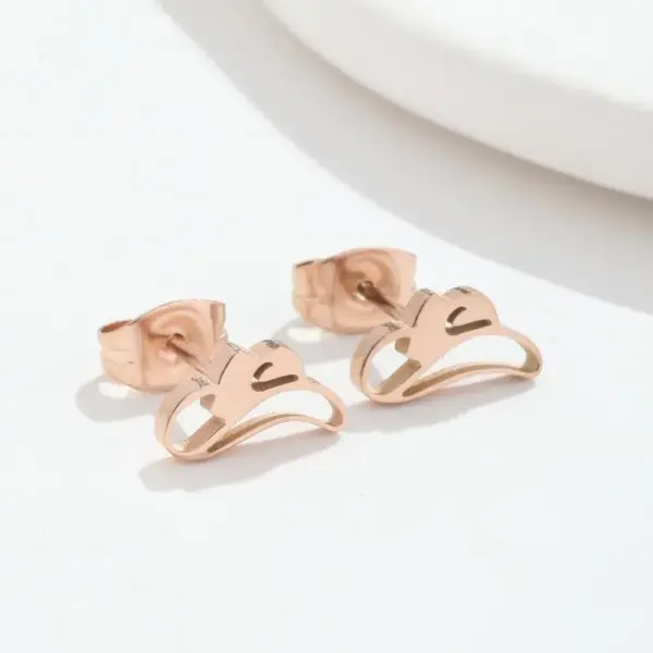 Wholesale Real Gold Plated 304 Stainless Steel PVD Coated Hat Plating Simple Style Ear Studs For Women'S