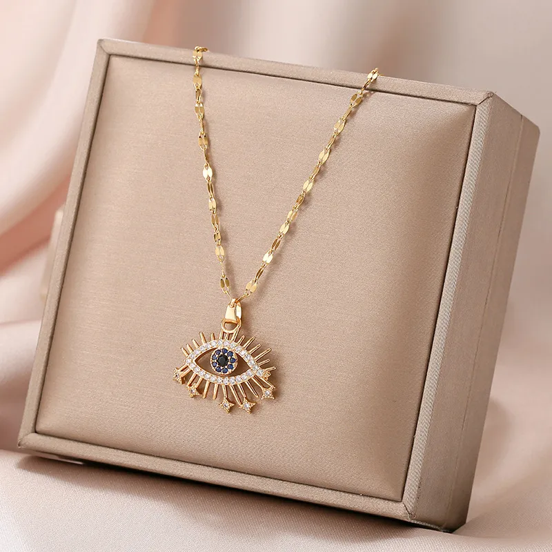 Wholesale PVD Coated 18K Gold Plated Eye Stainless Steel Vintage Style Waterproof Non Tarnish 304 Stainless Steel Pendant Necklace