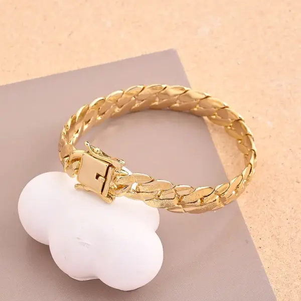 Wholesale Long-Lasting Plated 18K Gold Solid Color Copper Casual Simple Style Bracelets Necklace Jewelry Set