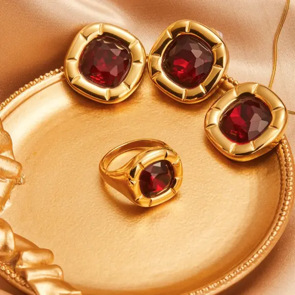 Wholesale 304 Stainless Steel Solid Color PVD Coated Zircon Golden Plated Luxurious Jewelry Set