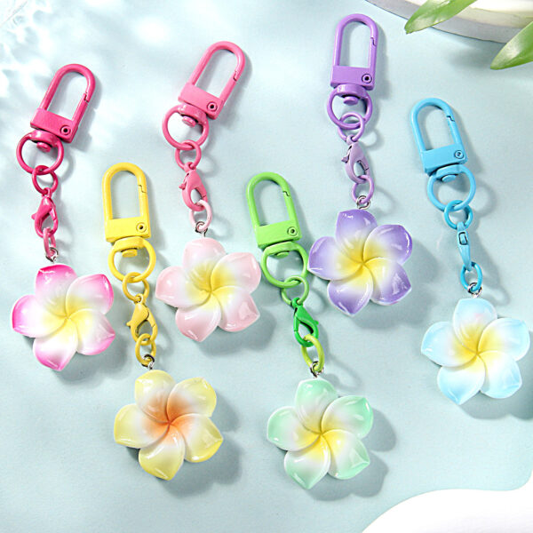 Wholesale Small fresh air key chain pendant two-color spray-painted egg flower children's prize points exchange small gifts