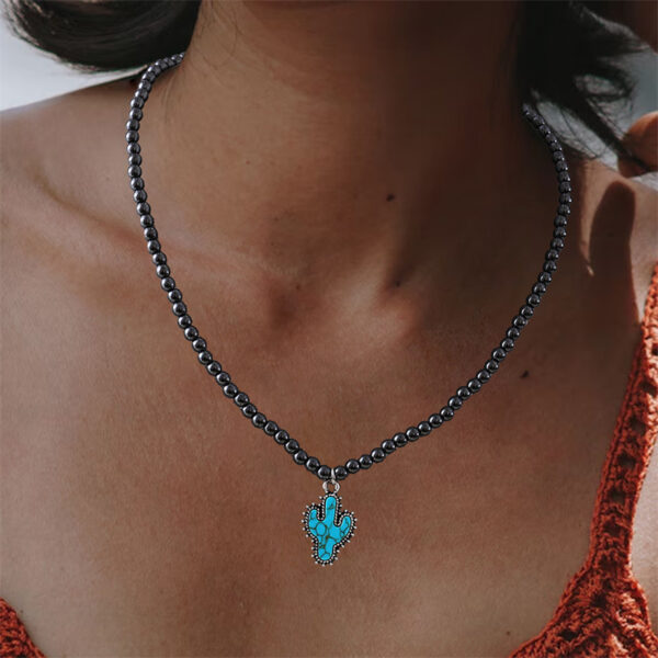 Wholesale Bull head five-pointed star round bead necklace