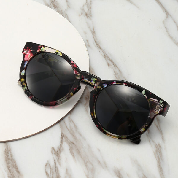 Wholesale Factory new retro polarized sunglasses driving sunglasses women floral fashion trend European and American Amazon glasses