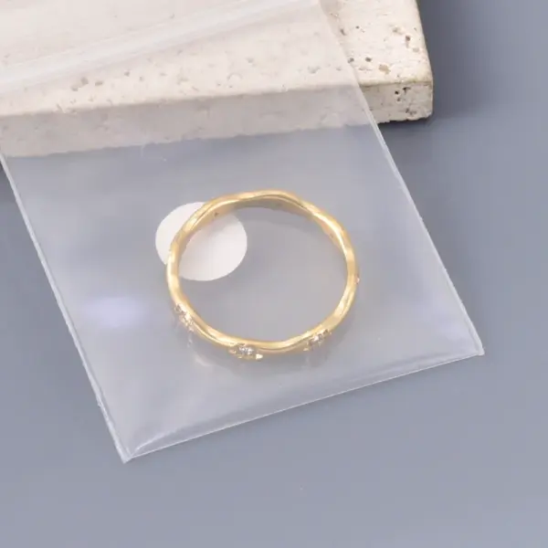 Wholesale 304 Stainless Steel Round Ion Plating (IP) Zircon 18K Real Gold Plated Elegant Simple Style Waterproof Non Tarnish Plating Inlay Gold Rings