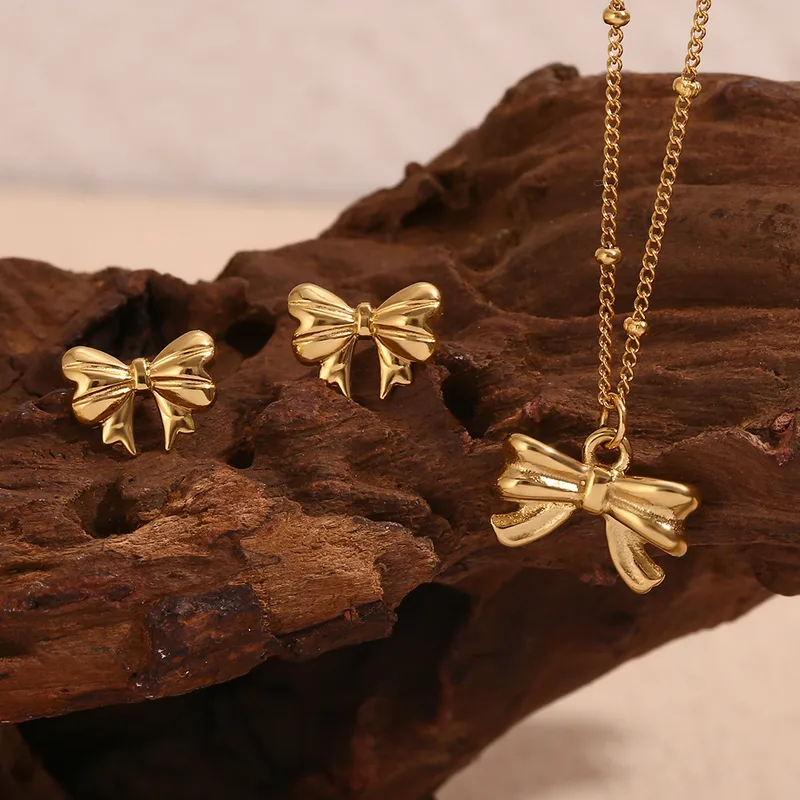 Wholesale 304 Stainless Steel Bow Knot PVD Coated Stone-Free Real Gold Plated Sweet Simple Style Classic Style Waterproof Non Tarnish Plating Gold Silver Earrings Necklace