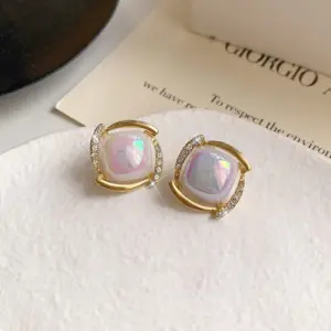 5-Pearl Stud Earrings