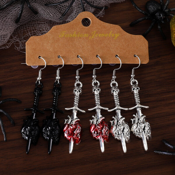 Wholesale Amazon's best-selling Halloween Sword Piercing Heart Earring Set - Retro Gothic Skull Earrings