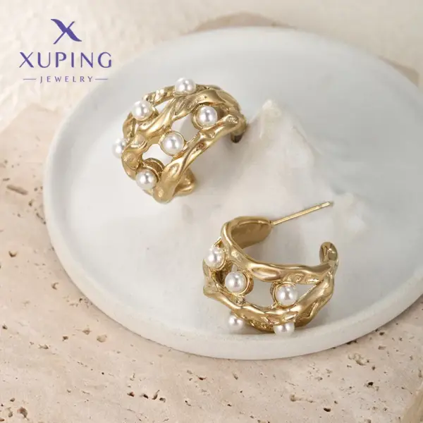 Wholesale 1 Pair Elegant Vintage Style XUPING Geometric Hollow Out Inlay 304 Stainless Steel Artificial Pearls 18K Gold Plated Raw Steel Ear Studs