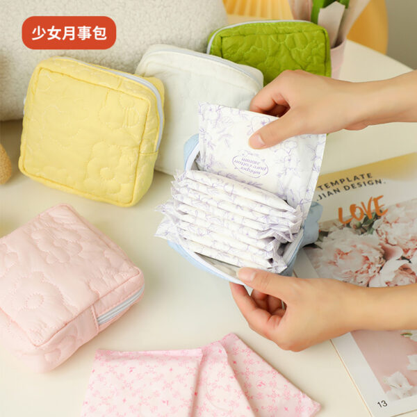 Wholesale Cross-border Cream Storage Bag Quilted Cute Home Small Square Bag Portable Mini Tampon Moon Bag Clutch Bag