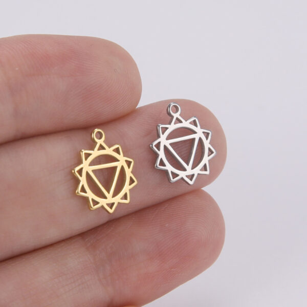 Wholesale Mini charm bracelet DIY cute cartoon jewelry making bear leaf star accessories hot selling stainless steel pendant