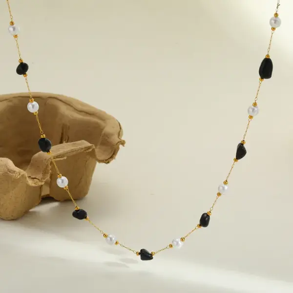 Wholesale Vacuum Electroplating (In Furnace) Plated 18K Real Gold Geometric Pattern Oval 304 Stainless Steel Imitation Pearl Natural Stone Elegant Romantic Lobster Clasp Necklace