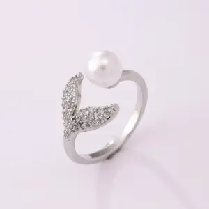 800K Real Gold Color Retaining Fishtail Pearl Ring