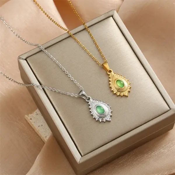 Wholesale Titanium Steel Necklace Non-Fading Women High-End Feelings 18K Gold Heart Four Leaf Clover Stainless Steel Pendant Clavicle Chain