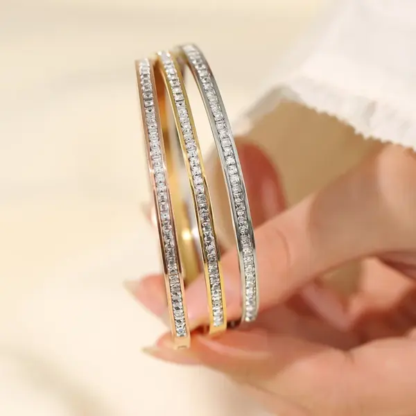 Wholesale Simple Style Solid Color Titanium Steel Inlay Zircon Bangle