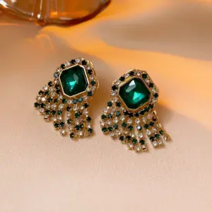 1# Silver Needle-Green Diamond Tassel