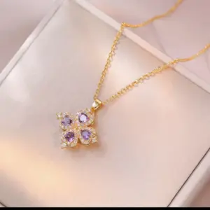 X3448 Purple Rotating Necklace