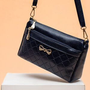 Wholesale 2024 Women's Bag Single Shoulder Crossbody Bag Simple Internet Popular Women's Bag Stall Supply Retro Six-layer Food Bag Lightweight