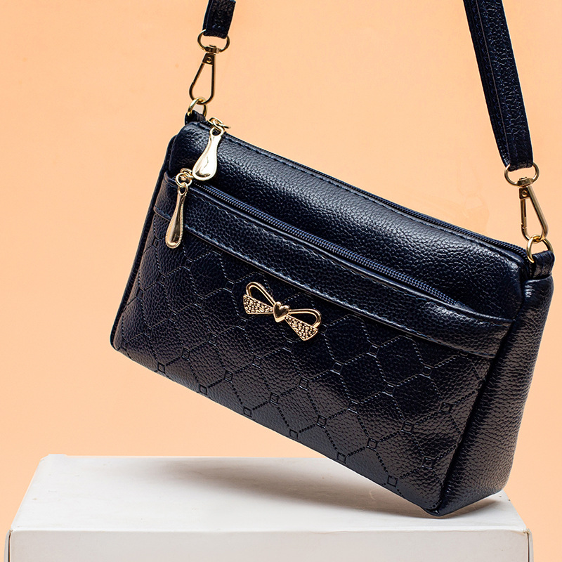 Wholesale 2024 Women's Bag Single Shoulder Crossbody Bag Simple Internet pular Women's Bag Stall Sply Retro Six-layer Food Bag Lightweight