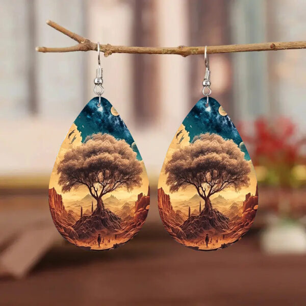 Wholesale Cross-border New Retro Tree of Life Distinctive Earrings Double-sided PU Printed Leather Earrings Trendy All-match Earrings
