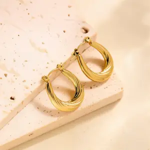 Eh082 Earrings / Gold