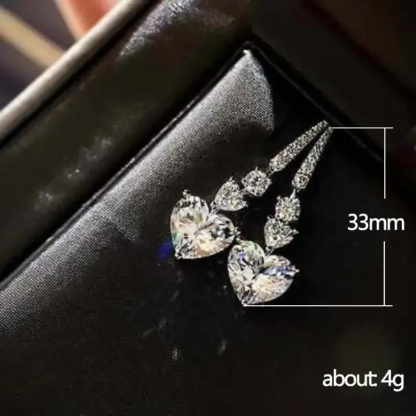 Wholesale Simple Heart-shaped Copper-plated Platinum Zircon Geometric Earrings