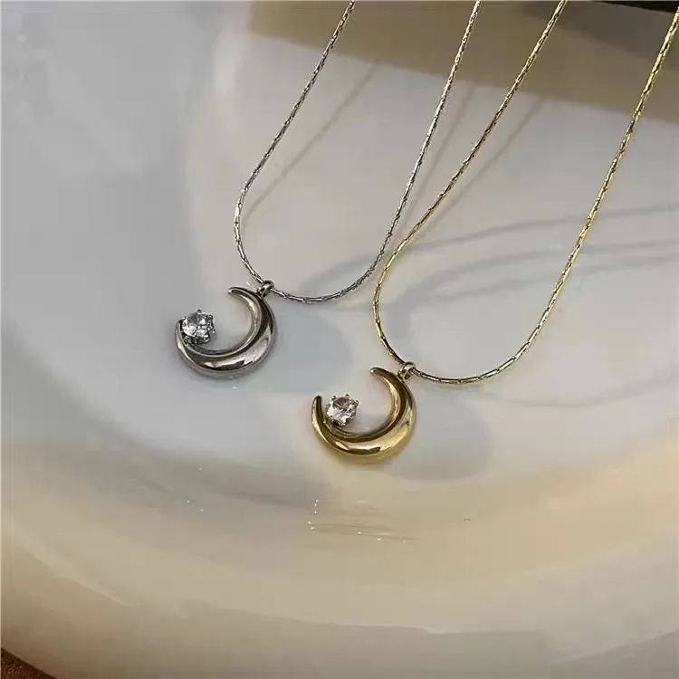 Wholesale Simple Style Moon Titanium Steel Inlay Zircon Pendant Necklace