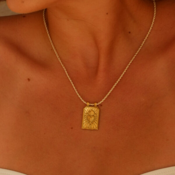 Wholesale European and American Hot Selling Fashion Simple Color Rope Love Tarot Pendant Necklace Lucky Bead Chain Gold Plated Color Preservation