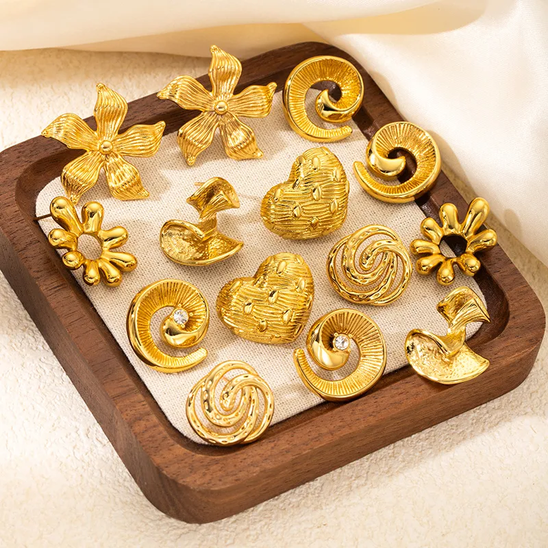 Wholesale Heart Shape Flower Spiral Titanium Steel Elegant Waterproof Non Tarnish Surgical Steel Ear Studs