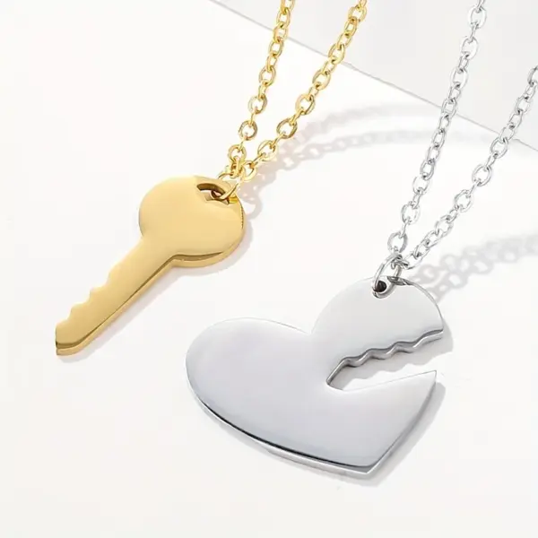 Wholesale 304 Stainless Steel Stainless Steel Heart Shape Key PVD Coated 18K Real Gold Plated Simple Style Plating Gold Silver