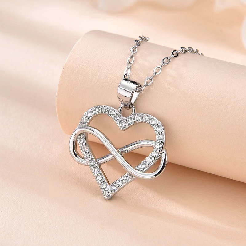 Wholesale European and American Cross-border Niche Advanced Sense 8-character Love Diamond Pendant Amazon Same Style Infinite Love Necklace Women's Co