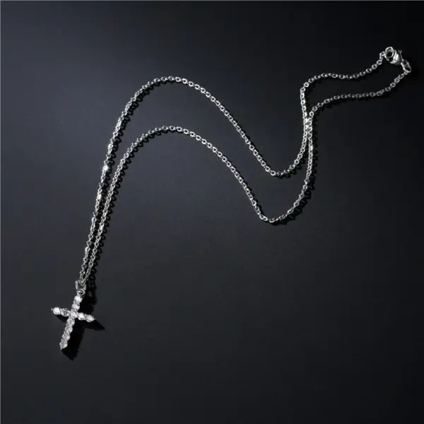 Wholesale Simple Cross Pendant Preserving Electroplated Copper Micro-inlaid Zircon Necklace