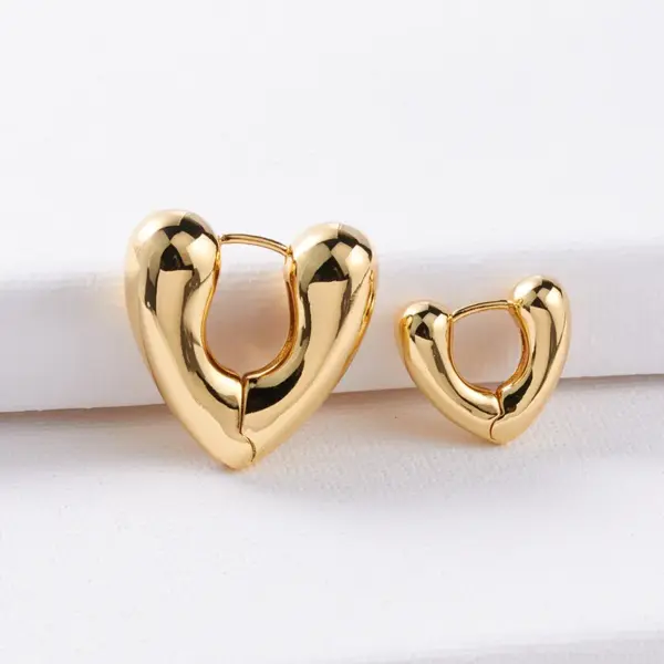 Wholesale 1 Pair Fashion Heart Shape Plating Copper 18k Gold Plated Earrings