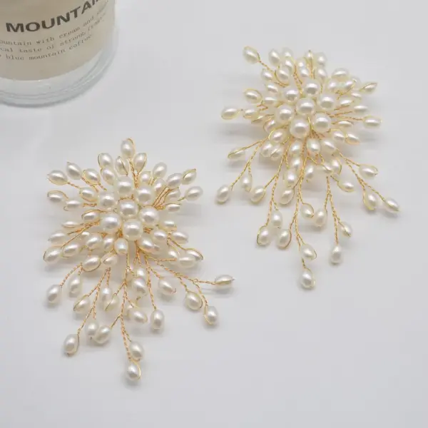 Wholesale 1 Pair IG Style Exaggerated Flower Pearl Plating Alloy Drop Earrings