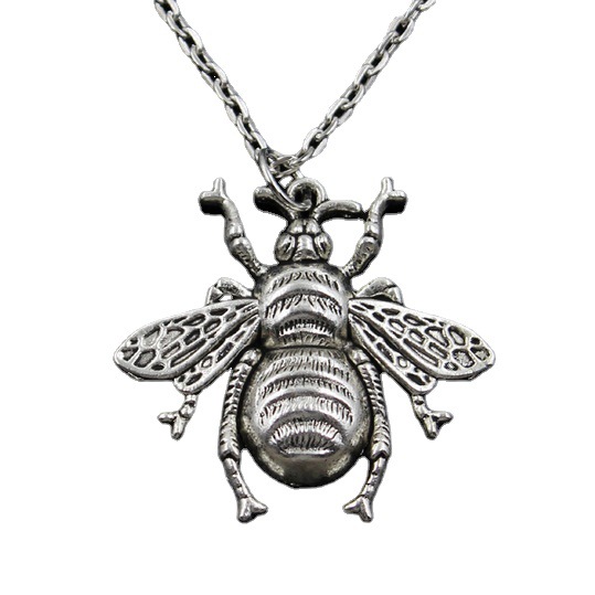 Wholesale European and American Exaggerated Personality Fashion Trend Retro Hot Selling Alloy Necklace Necklace Ball Chain Animal Clavicle Chain Batch