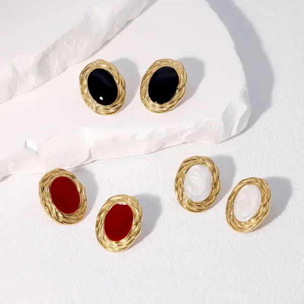 304 Stainless Steel Geometric PVD Coated 18K Real Gold Plated 18K Gold Retro French Style Simple Style Waterproof Non Tarnish Plating Ear Studs