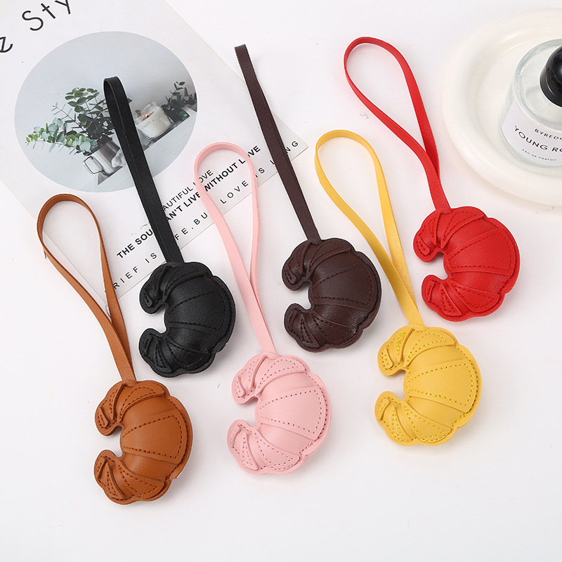 Wholesale New creative patch croissant pendant DIY leather bag keychain jewelry aessories