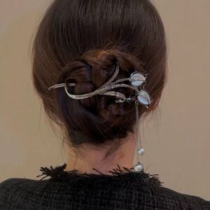 Tulip twist clip-blue cat eye