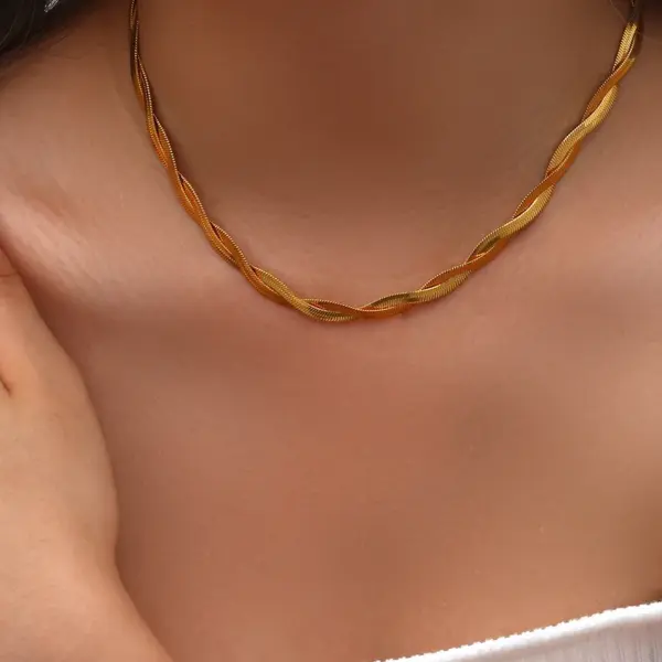 Wholesale Jewelry IG Style Simple Style Solid Color 304 Stainless Steel 18K Gold Plated Plating Stainless Steel Necklaces