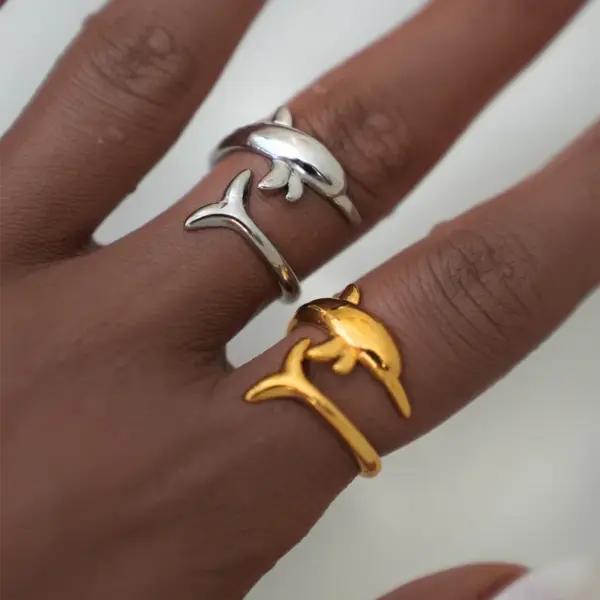 Wholesale PVD Coated Real Gold Plated 18K Gold Dolphin 304 Stainless Steel Cute Vacation Beach Waterproof Non Tarnish Rings